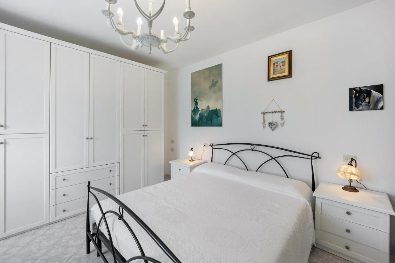 La Colombiera Villa Diano Marina Luaran gambar
